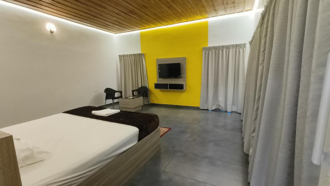 Happy Holidays Resort Kanthalloor Dış mekan fotoğraf